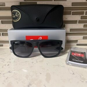 Ray-Ban Justin Black Polarized Gradient Grey Lens 54MM Sunglasses RB4165 622/T3